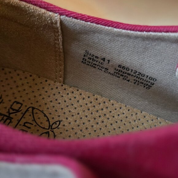 Dansko Veda Sneakers - Size 41 (US 10.5) EUC - Red and White shoes - Picture 8 of 10